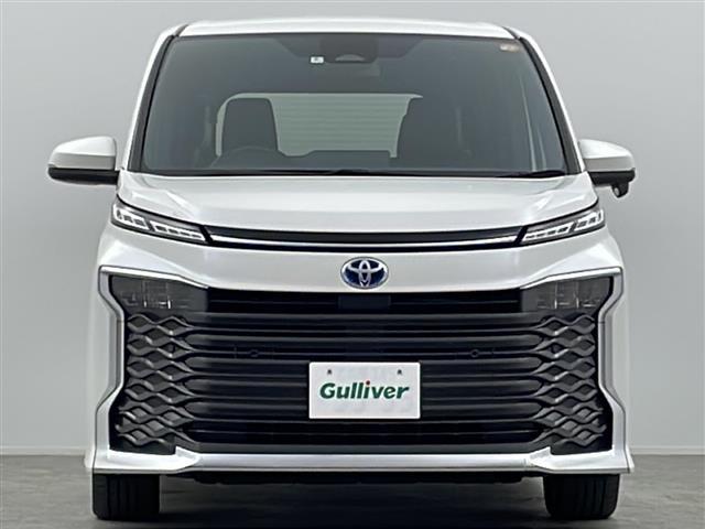 ヴォクシー ハイブリッドＳ－Ｚ　ワンオーナー　純正１０．５型ディスプレイオーディオ　快適利便パッケージ　オットマン　ステアリングヒーター　シートヒーター　バックカメラ　追従走行付きクルーズコントロール　ＷＡＣ　１００Ｖ電源　ＥＴＣ（16枚目）