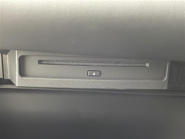 ヴォクシー ハイブリッドＳ－Ｚ　ワンオーナー　純正１０．５型ディスプレイオーディオ　快適利便パッケージ　オットマン　ステアリングヒーター　シートヒーター　バックカメラ　追従走行付きクルーズコントロール　ＷＡＣ　１００Ｖ電源　ＥＴＣ（32枚目）