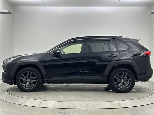 ＲＡＶ４ アドベンチャー　純正１０．５型ＤＡナビ　パノラマミックビューモニター　ＢＳＭ　シートベンチレーション　シートヒーター　トヨタセーフティセンス　レーダークルーズコントロール　プリクラッシュセーフティ　純正ＡＷ　　ＥＴＣ（19枚目）