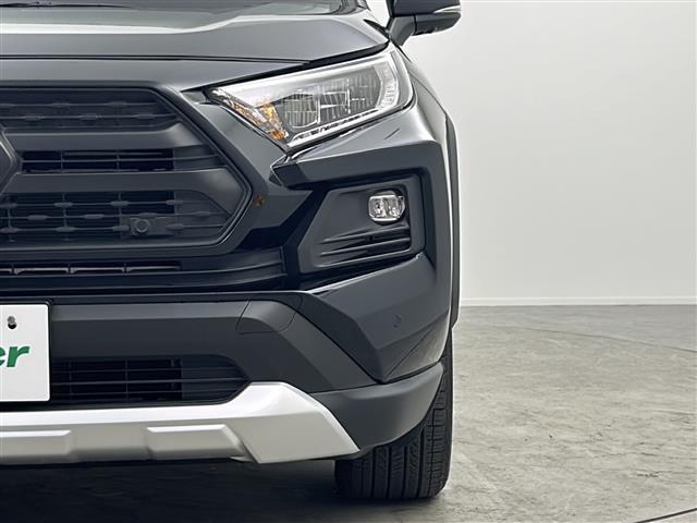 ＲＡＶ４ アドベンチャー　純正１０．５型ＤＡナビ　パノラマミックビューモニター　ＢＳＭ　シートベンチレーション　シートヒーター　トヨタセーフティセンス　レーダークルーズコントロール　プリクラッシュセーフティ　純正ＡＷ　　ＥＴＣ（27枚目）