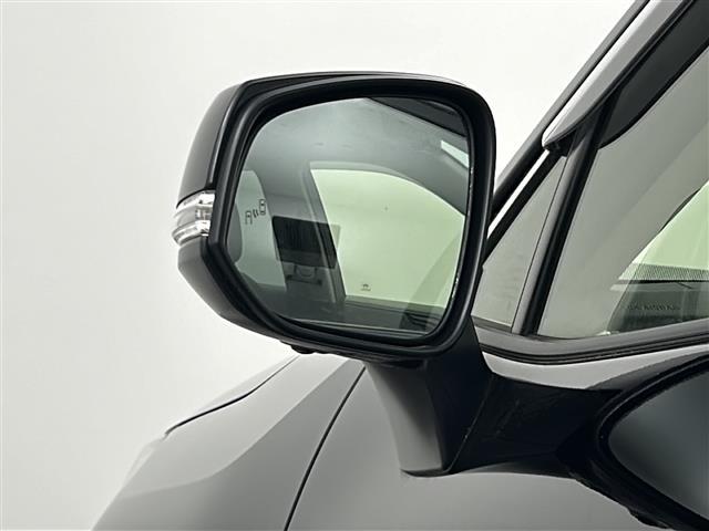 ＲＡＶ４ アドベンチャー　純正１０．５型ＤＡナビ　パノラマミックビューモニター　ＢＳＭ　シートベンチレーション　シートヒーター　トヨタセーフティセンス　レーダークルーズコントロール　プリクラッシュセーフティ　純正ＡＷ　　ＥＴＣ（30枚目）