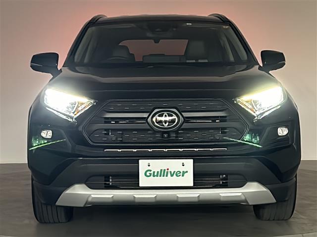 ＲＡＶ４ アドベンチャー　純正１０．５型ＤＡナビ　パノラマミックビューモニター　ＢＳＭ　シートベンチレーション　シートヒーター　トヨタセーフティセンス　レーダークルーズコントロール　プリクラッシュセーフティ　純正ＡＷ　　ＥＴＣ（32枚目）