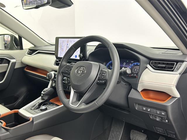 ＲＡＶ４ アドベンチャー　純正１０．５型ＤＡナビ　パノラマミックビューモニター　ＢＳＭ　シートベンチレーション　シートヒーター　トヨタセーフティセンス　レーダークルーズコントロール　プリクラッシュセーフティ　純正ＡＷ　　ＥＴＣ（33枚目）