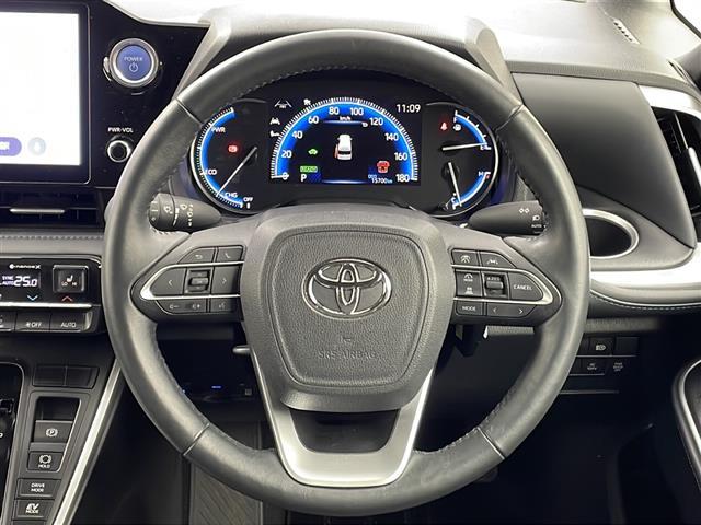 ヴォクシー ハイブリッドS-Z 純正10.5インチDAナビ 快適利便パッケージHigh ユニバーサルステップ プロジェクター三眼LEDライト パワーバックドア トヨタセーフティセンス 前後シートヒーター 両側パワスラ 追従クルコン(7枚目)