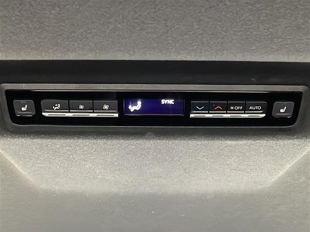 ヴォクシー ハイブリッドS-Z 純正10.5インチDAナビ 快適利便パッケージHigh ユニバーサルステップ プロジェクター三眼LEDライト パワーバックドア トヨタセーフティセンス 前後シートヒーター 両側パワスラ 追従クルコン(12枚目)