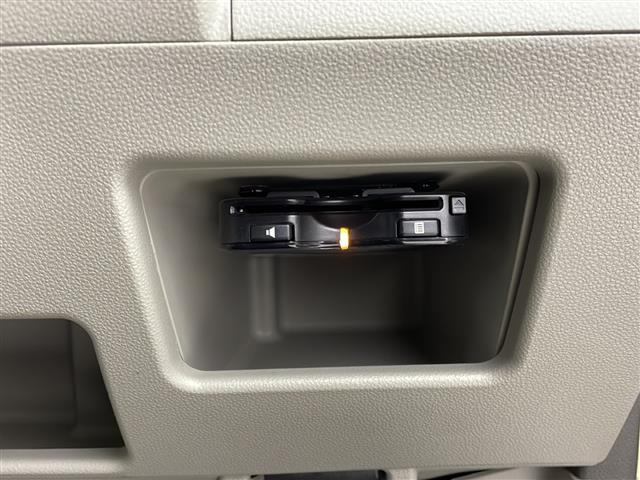 タント Xターボ SA 純正SDナビ ETC バックカメラ 両側パワースライドドア アイドリングストップ 衝突被害軽減システム スタッドレスタイヤ積み込み 純正ミッキーマウスシートカバー・フロアマット オートライト ABS(4枚目)