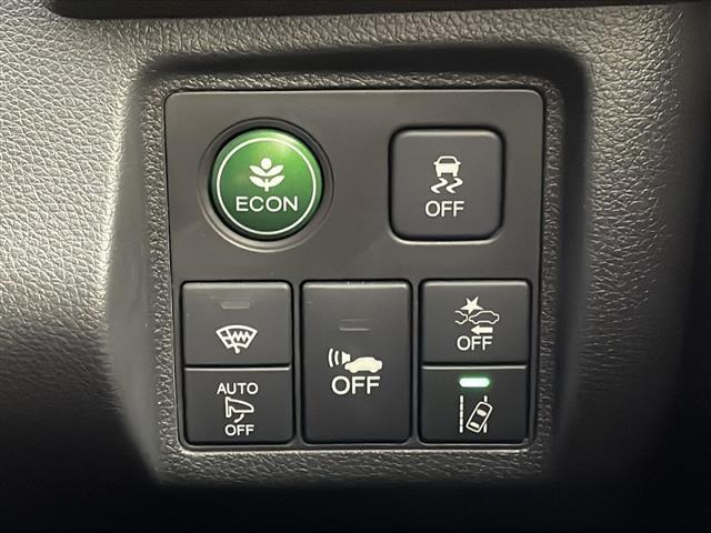 ヴェゼル ハイブリッドＲＳ・ホンダセンシング　ワンオーナー　純正８型ナビ　バックカメラ　レーダークルーズ　ＥＴＣ　前方ドラレコ　ホンダセンシング　シートヒーター　ハーフレザーシート　パドルシフト　スマートキー　スペアキー　純正ＡＷ　ＨＤＭＩ（9枚目）