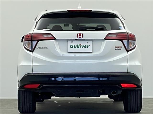 ヴェゼル ハイブリッドＲＳ・ホンダセンシング　ワンオーナー　純正８型ナビ　バックカメラ　レーダークルーズ　ＥＴＣ　前方ドラレコ　ホンダセンシング　シートヒーター　ハーフレザーシート　パドルシフト　スマートキー　スペアキー　純正ＡＷ　ＨＤＭＩ（17枚目）