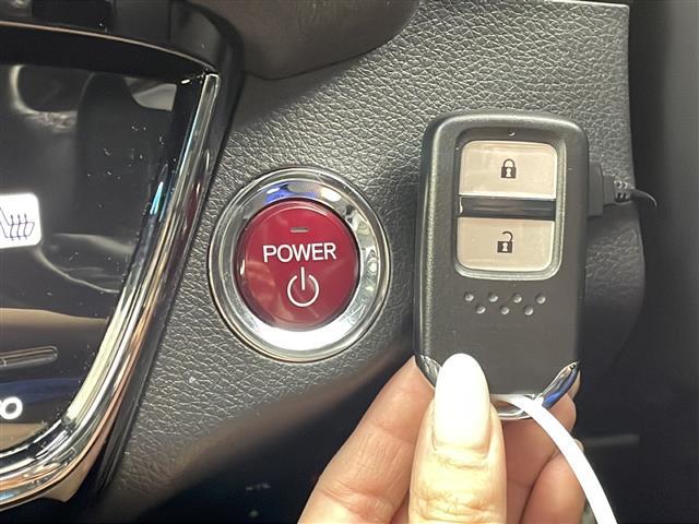 ヴェゼル ハイブリッドＲＳ・ホンダセンシング　ワンオーナー　純正８型ナビ　バックカメラ　レーダークルーズ　ＥＴＣ　前方ドラレコ　ホンダセンシング　シートヒーター　ハーフレザーシート　パドルシフト　スマートキー　スペアキー　純正ＡＷ　ＨＤＭＩ（36枚目）