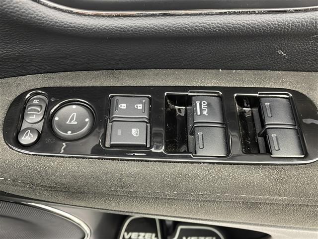 ヴェゼル ハイブリッドＲＳ・ホンダセンシング　ワンオーナー　純正８型ナビ　バックカメラ　レーダークルーズ　ＥＴＣ　前方ドラレコ　ホンダセンシング　シートヒーター　ハーフレザーシート　パドルシフト　スマートキー　スペアキー　純正ＡＷ　ＨＤＭＩ（40枚目）