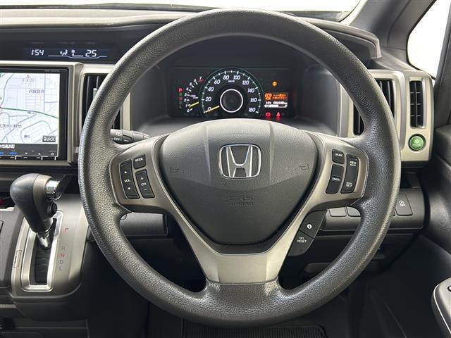 ステップワゴン Ｇ　コンフォートセレクション　純正９型ナビ　両側パワースライドドア　バックカメラ　クルーズコントロール　ワンセグＴＶ　ＣＤ　ＤＶＤ　ＵＳＢ接続　ＡＡＣ　ビルトインＥＴＣ　キセノンヘッドライト　オートライト　アイドリングストップ（5枚目）