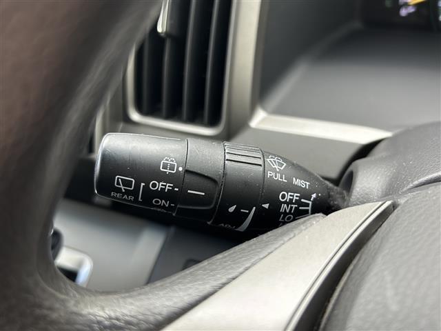 ステップワゴン Ｇ　コンフォートセレクション　純正９型ナビ　両側パワースライドドア　バックカメラ　クルーズコントロール　ワンセグＴＶ　ＣＤ　ＤＶＤ　ＵＳＢ接続　ＡＡＣ　ビルトインＥＴＣ　キセノンヘッドライト　オートライト　アイドリングストップ（6枚目）