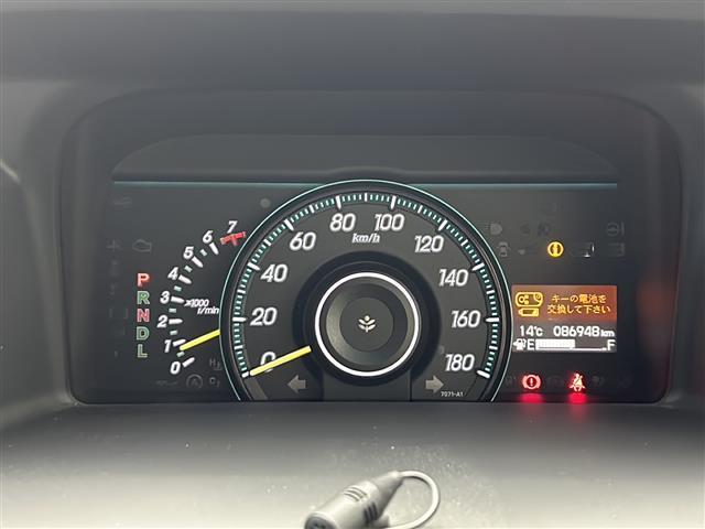ステップワゴン Ｇ　コンフォートセレクション　純正９型ナビ　両側パワースライドドア　バックカメラ　クルーズコントロール　ワンセグＴＶ　ＣＤ　ＤＶＤ　ＵＳＢ接続　ＡＡＣ　ビルトインＥＴＣ　キセノンヘッドライト　オートライト　アイドリングストップ（8枚目）