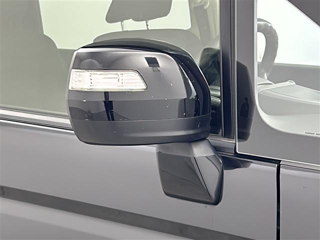 ステップワゴン Ｇ　コンフォートセレクション　純正９型ナビ　両側パワースライドドア　バックカメラ　クルーズコントロール　ワンセグＴＶ　ＣＤ　ＤＶＤ　ＵＳＢ接続　ＡＡＣ　ビルトインＥＴＣ　キセノンヘッドライト　オートライト　アイドリングストップ（28枚目）