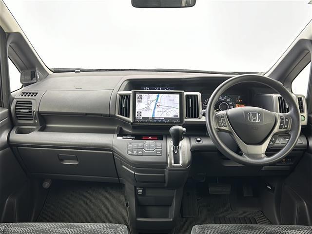 ステップワゴン Ｇ　コンフォートセレクション　純正９型ナビ　両側パワースライドドア　バックカメラ　クルーズコントロール　ワンセグＴＶ　ＣＤ　ＤＶＤ　ＵＳＢ接続　ＡＡＣ　ビルトインＥＴＣ　キセノンヘッドライト　オートライト　アイドリングストップ（42枚目）