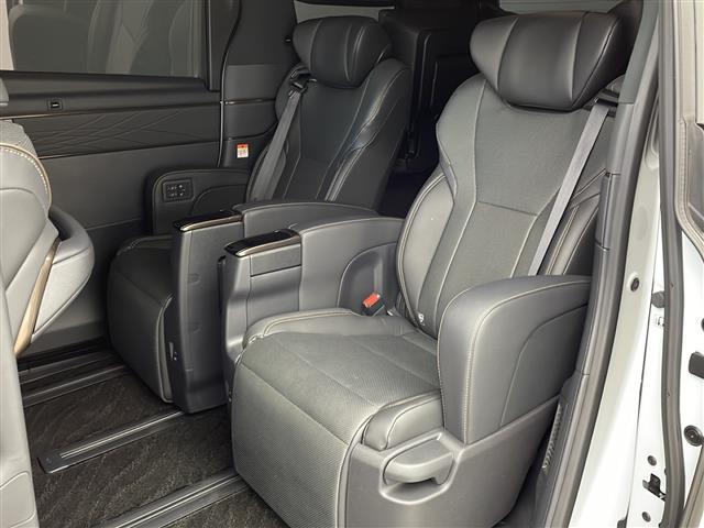 アルファード Z ワンオーナー 純正14incDAナビ 13.2inc後席モニター BSM ユニバーサルステップ デジタルインナーミラー アドバンストパーク 追従クルコン ムーンルーフ 全周囲カメラ 純正アルミホイール(36枚目)