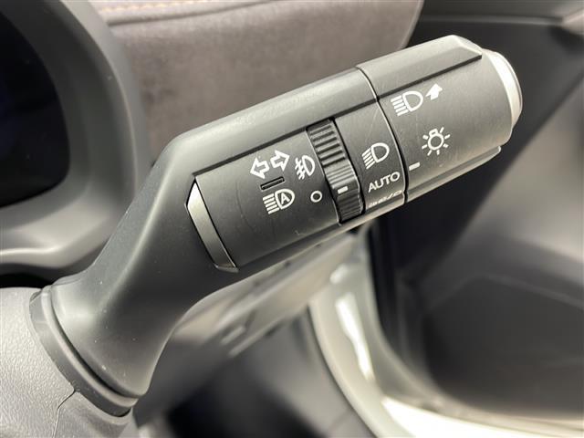 買取実績Ｎｏ，１※のガリバーだからこそできる高価買取！※２０２０年１月　（株）日本能率協会総合研究所調べ（国内中古車買取市場の大手買取専門業者を対象とした「中古自動車買取台数Ｎｏ．１調査」より）