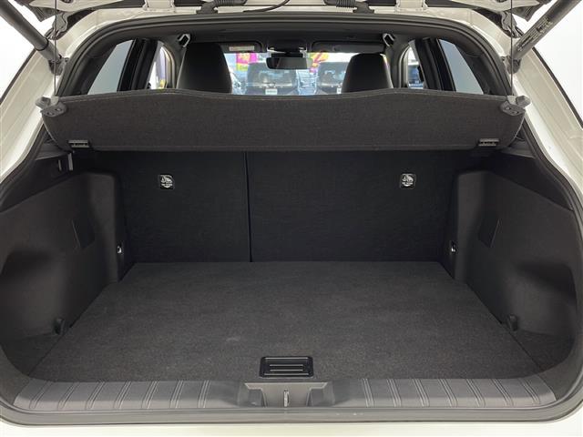 店頭在庫以外にも全国約４万台※の在庫から、ぴったりな１台をご提案します！※２０２３年１０月現在の在庫台数です。売約済の可能性があります。