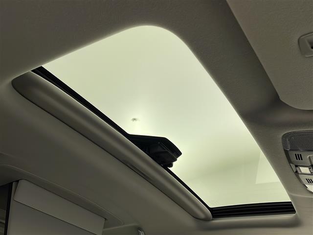 アルファード 2.5S Cパッケージ ワンオーナー JBLサウンド Wムーンルーフ 純正10.5型ナビ 純正12.1型後席モニター 全方位カメラ 3眼LEDヘッドライト パワーバックドア シーケンシャルランプ スペアタイヤ 両側パワスラ(6枚目)