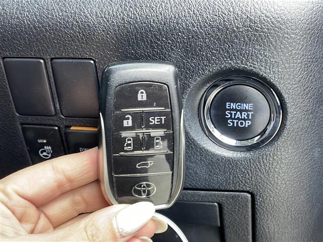 アルファード 2.5S Cパッケージ ワンオーナー JBLサウンド Wムーンルーフ 純正10.5型ナビ 純正12.1型後席モニター 全方位カメラ 3眼LEDヘッドライト パワーバックドア シーケンシャルランプ スペアタイヤ 両側パワスラ(9枚目)