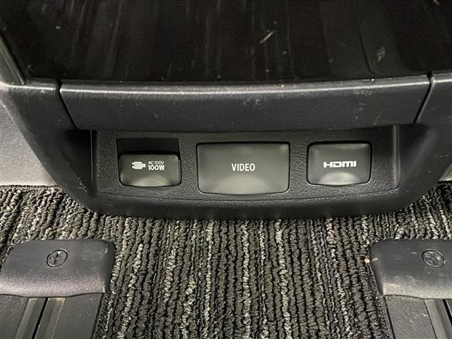 アルファード 2.5S Cパッケージ ワンオーナー JBLサウンド Wムーンルーフ 純正10.5型ナビ 純正12.1型後席モニター 全方位カメラ 3眼LEDヘッドライト パワーバックドア シーケンシャルランプ スペアタイヤ 両側パワスラ(10枚目)