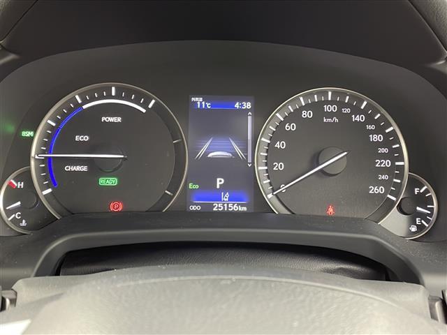 ＲＸ ＲＸ４５０ｈＬ　純正１２．３型ナビ　６人乗り　サンルーフ　全方位カメラ　ＢＳＭ　１００Ｖ電源　３眼ＬＥＤライト　ステアリングヒーター　レクサスセーフティシステムプラス　パワーバックドア　ＥＴＣ２．０　　純正ＡＷ（9枚目）