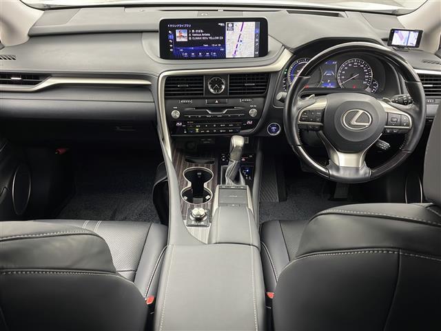 ＲＸ ＲＸ４５０ｈＬ　純正１２．３型ナビ　６人乗り　サンルーフ　全方位カメラ　ＢＳＭ　１００Ｖ電源　３眼ＬＥＤライト　ステアリングヒーター　レクサスセーフティシステムプラス　パワーバックドア　ＥＴＣ２．０　　純正ＡＷ（42枚目）