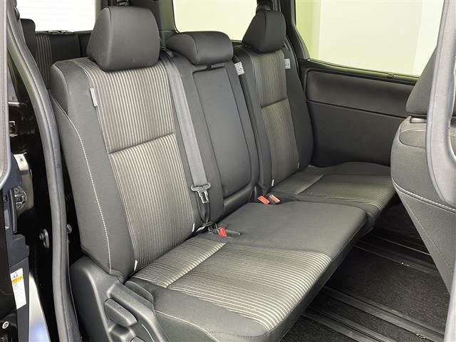 ヴォクシー ＺＳ　煌ＩＩ　アルパイン９型ナビ　１０．１型後席モニター　トヨタセーフティセンス　両側パワスラ　バックカメラ　前後コーナーセンサー　プリクラッシュセーフティー　クルーズコントロール　オートハイビーム　ＥＴＣ（14枚目）