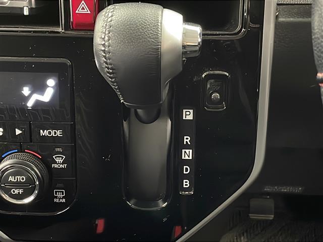 トール カスタムＧ　ターボ　ＳＡＩＩ　レーダー　純正ナビ　全方位カメラ　両側パワスラ　ＥＴＣ　ドラレコ　クルコン　アイドリングストップ　横滑り防止装置　レーンキープアシスト　盗難防止装置　衝突被害軽減システム　コーナーセンサー　スペアキー（9枚目）