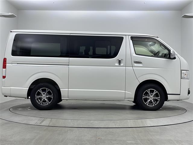ハイエースバン ロングスーパーＧＬ　デジタルミラー　純正ナビ　Ｂカメラ　ＥＴＣ　ドラレコ　１００Ｖ電源　ＤＮ席エアバック　オートライト　ＡＢＳ　スマートキー　純正ＡＷ　純正フロアマット　両側スライドドア　カーテン　サーキュレーター（18枚目）