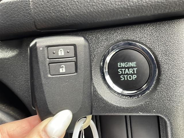 ハイエースバン ロングスーパーＧＬ　デジタルミラー　純正ナビ　Ｂカメラ　ＥＴＣ　ドラレコ　１００Ｖ電源　ＤＮ席エアバック　オートライト　ＡＢＳ　スマートキー　純正ＡＷ　純正フロアマット　両側スライドドア　カーテン　サーキュレーター（28枚目）