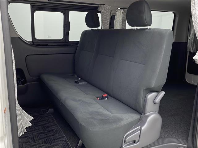 ハイエースバン ロングスーパーＧＬ　デジタルミラー　純正ナビ　Ｂカメラ　ＥＴＣ　ドラレコ　１００Ｖ電源　ＤＮ席エアバック　オートライト　ＡＢＳ　スマートキー　純正ＡＷ　純正フロアマット　両側スライドドア　カーテン　サーキュレーター（39枚目）