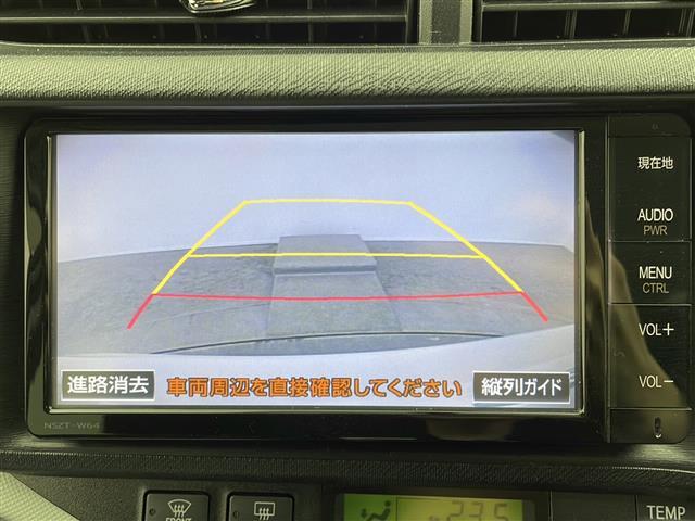 アクア Ｓ　純正フルエアロ　純正ナビ　バックカメラ　ＥＴＣ　ＡＢＳ　横滑り防止装置　オートライト　盗難防止装置　電格ミラー　キセノンヘッドライト　ＡＡＣ　純正フロアマット　スマートキー　スペアキー　エコモード（3枚目）