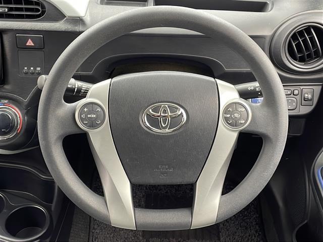 アクア Ｓ　純正フルエアロ　純正ナビ　バックカメラ　ＥＴＣ　ＡＢＳ　横滑り防止装置　オートライト　盗難防止装置　電格ミラー　キセノンヘッドライト　ＡＡＣ　純正フロアマット　スマートキー　スペアキー　エコモード（6枚目）