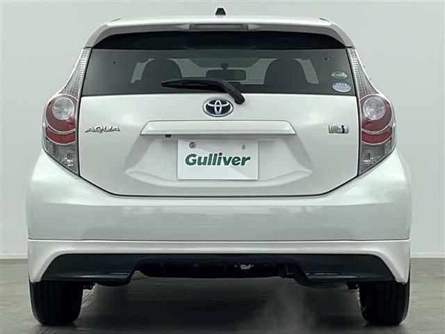 アクア Ｓ　純正フルエアロ　純正ナビ　バックカメラ　ＥＴＣ　ＡＢＳ　横滑り防止装置　オートライト　盗難防止装置　電格ミラー　キセノンヘッドライト　ＡＡＣ　純正フロアマット　スマートキー　スペアキー　エコモード（17枚目）