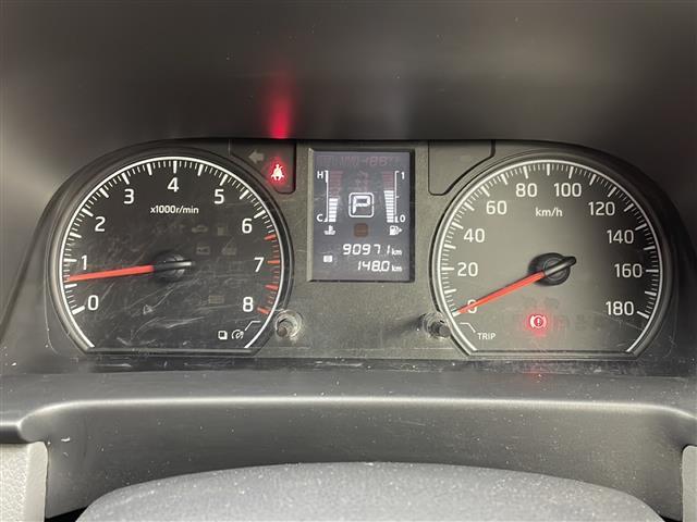 ＮＶ３５０キャラバンワゴン ＤＸ　キャンピング仕様　ベットキット　サブバッテリー　デジタルインナーミラー　簡易シンク　サブウーファー　スピーカー増設アルパイン　ハイルーフ　ＬＥＤヘッドライト　ＬＥＤフォグランプ　ＥＴＣ　電子レンジ（30枚目）