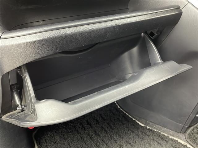 ヴォクシー ＺＳ　煌ＩＩＩ　純正１０インチナビ　１２．１インチ後席モニター　ＥＴＣ２．０　両側パワースライドドア　前後ドライブレコーダー　バックカメラ　ＬＥＤヘッドライト　Ｂｌｕｅｔｏｏｔｈ　クルーズコントロール　オートライト（32枚目）