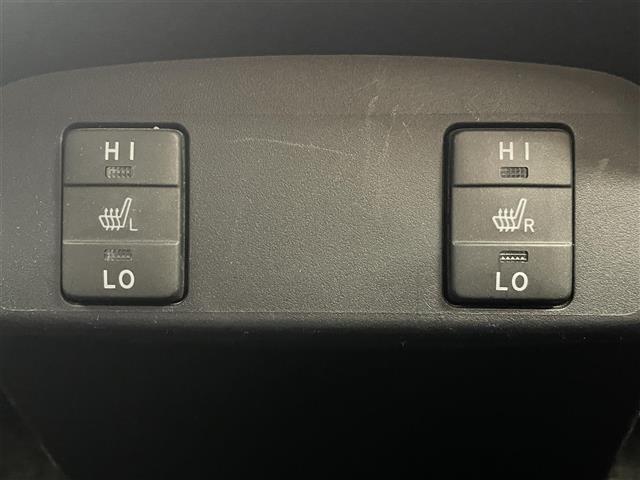 シエンタ ハイブリッドＧ　純正ナビ　フルセグＴＶ　Ｂｌｕｅｔｏｏｔｈ　バックモニター　両側パワースライドドア　トヨタセーフティセンス　レーンキープアシスト　オートハイビーム　ＬＥＤヘッドランプパッケージ　１５インチＡＷ（7枚目）