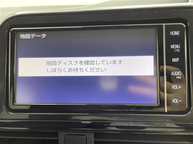 シエンタ Ｘ　後期モデル　２トーンカラー　純正ナビ　フルセグＴＶ　Ｂｌｕｅｔｏｏｔｈ　バックモニター　パワースライドドア　セーフティセンス　レーンキープアシスト　ＬＥＤヘッドランプ　フォグランプ　スマートキー（3枚目）