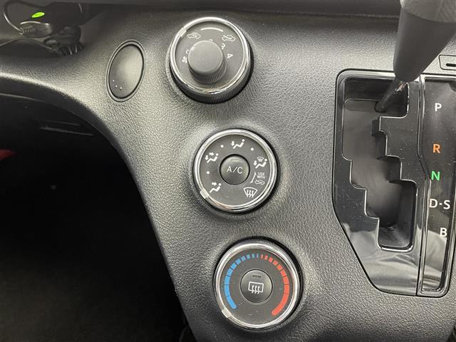 シエンタ Ｘ　後期モデル　２トーンカラー　純正ナビ　フルセグＴＶ　Ｂｌｕｅｔｏｏｔｈ　バックモニター　パワースライドドア　セーフティセンス　レーンキープアシスト　ＬＥＤヘッドランプ　フォグランプ　スマートキー（22枚目）