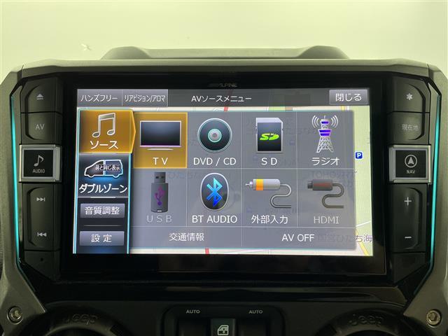 ジープ・ラングラーアンリミテッド スポーツ　ＡＬＰＩＮＥ製ナビ（ＥＸ９Ｚ）　クルーズコントロール　フルセグ　Ｂｌｕｅｔｏｏｔｈ　ダウンヒルアシスト　純正マット　ＭＴモード付ＡＴ　ＥＴＣ　バックカメラ　純正ＡＷ（12枚目）