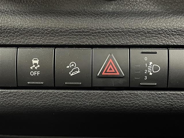 ジープ・ラングラーアンリミテッド スポーツ　ＡＬＰＩＮＥ製ナビ（ＥＸ９Ｚ）　クルーズコントロール　フルセグ　Ｂｌｕｅｔｏｏｔｈ　ダウンヒルアシスト　純正マット　ＭＴモード付ＡＴ　ＥＴＣ　バックカメラ　純正ＡＷ（15枚目）