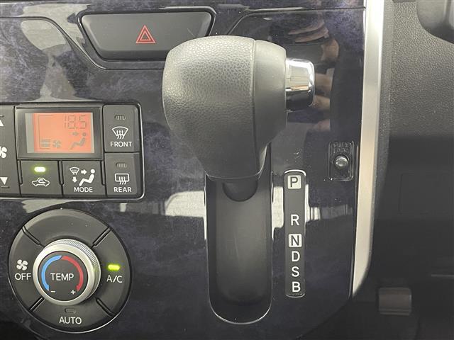 タント カスタムＸ　トップエディションＶＳ　ＳＡＩＩＩ　ワンオーナー　純正ナビ　全周囲カメラ　Ｂｌｕｅｔｏｏｔｈ　フルセグＴＶ　両側電動スライドドア　ヒートシーター　アイドリングストップ　衝突軽減ブレーキ　純正フロアマット　オートライト　オートハイビーム（23枚目）