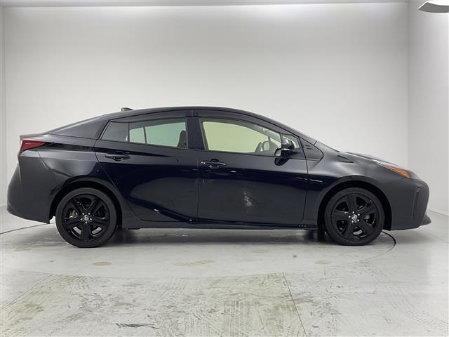 プリウス Ｓツーリングセレクション・ブラックエディション　純正ナビ　バックモニター　ＬＥＤヘッドライト　衝突軽減ブレーキ　追従クルコン　レーンキープアシスト　純正アルミホイール　ＥＴＣ　黒レザーシート　シートヒーター　ドライブレコーダー　スマートキー　禁煙車（41枚目）