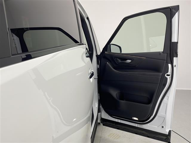 アルファードハイブリッド Z モデリスタエアロ 純正ナビ 全周囲カメラ 後席モニター デジタルインナーミラー 両側電動スライドドア ムーンルーフ 黒革シート シートヒーター シートエアコン ハンドルヒーター ユニバーサルステップ(37枚目)