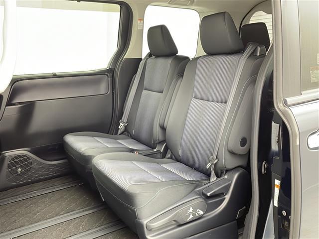 ヴォクシー ZS 煌II 純正10型ナビ フルセグTV バックモニター 衝突軽減ブレーキ 両側電動スライドドア LEDライト LEDフォグランプ ETC ドライブレコーダー スマートキー 横滑り防止装置 純正アルミホイール(34枚目)