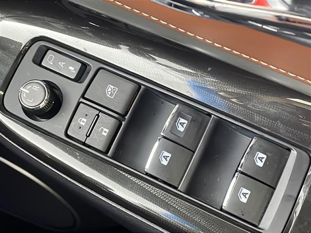 ハリアー プレミアム 10型ナビ フルセグTV バックモニター 衝突軽減ブレーキ 電動リアゲート ビルドインETC 茶革シート LEDヘッドライト フォグランプ 純正18インチアルミホイール 追従クルコン 横滑り防止装置(30枚目)