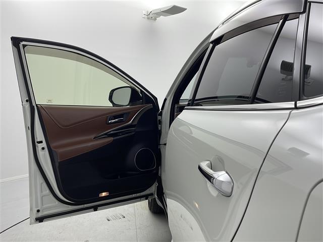 ハリアー プレミアム 10型ナビ フルセグTV バックモニター 衝突軽減ブレーキ 電動リアゲート ビルドインETC 茶革シート LEDヘッドライト フォグランプ 純正18インチアルミホイール 追従クルコン 横滑り防止装置(37枚目)