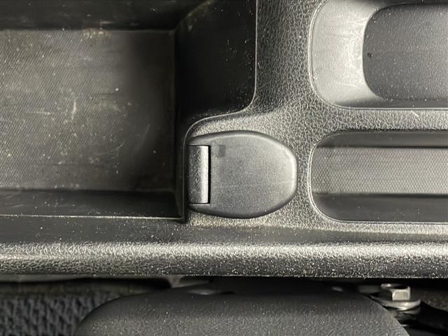 ノート X 純正ナビ バックモニター スマートキー ETC 衝突軽減ブレーキ 横滑り防止装置 メモリーナビ USB入力端子 オートライト 純正フロアマット 盗難防止装置 コーナーセンサー レーンキープアシスト(13枚目)