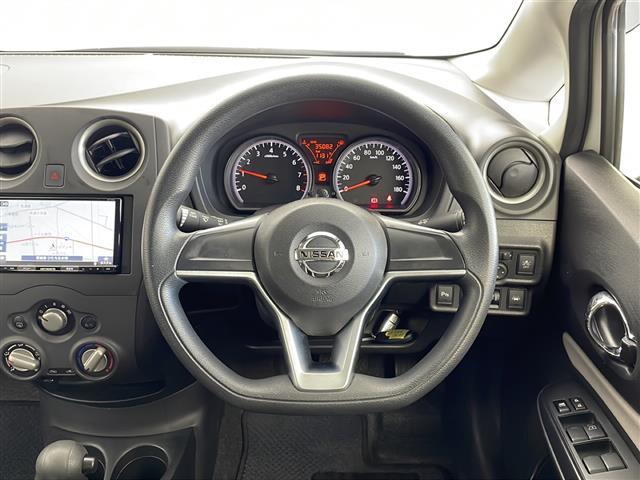 ノート X 純正ナビ バックモニター スマートキー ETC 衝突軽減ブレーキ 横滑り防止装置 メモリーナビ USB入力端子 オートライト 純正フロアマット 盗難防止装置 コーナーセンサー レーンキープアシスト(24枚目)